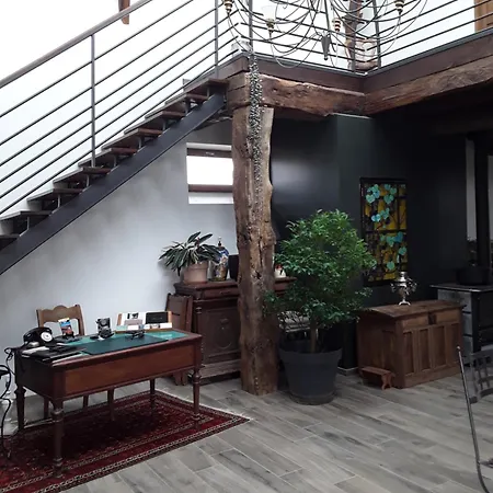 La Petite Seigneurie De Lourmel Bed & Breakfast *